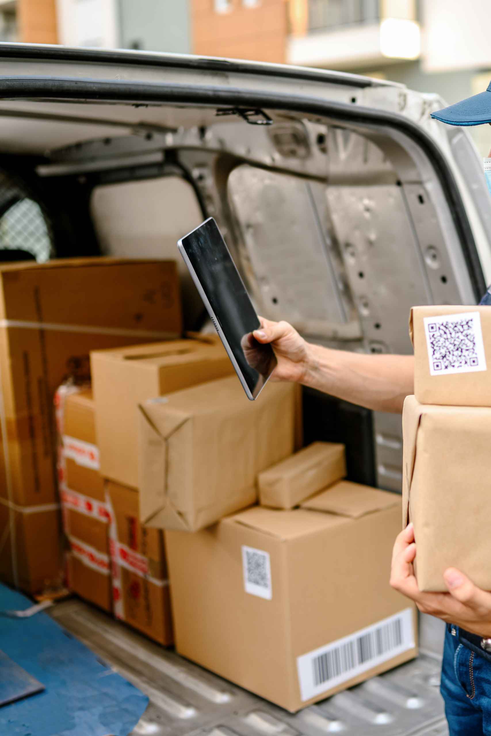 electrical items courier uk